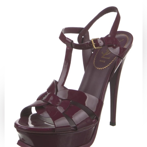 ❤️❤️ EUC YVES SAINT LAURENT
Patent Leather T-Strap Sandals
❤️❤️ - Picture 2 of 6